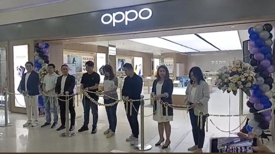 GRAND OPENING OPPO EXPERIENCE STORE