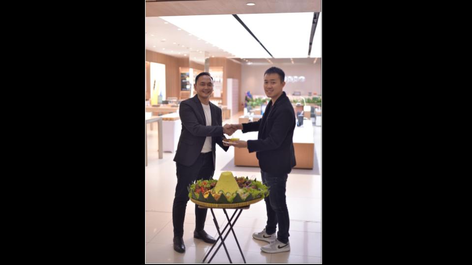 GRAND OPENING OPPO EXPERIENCE STORE