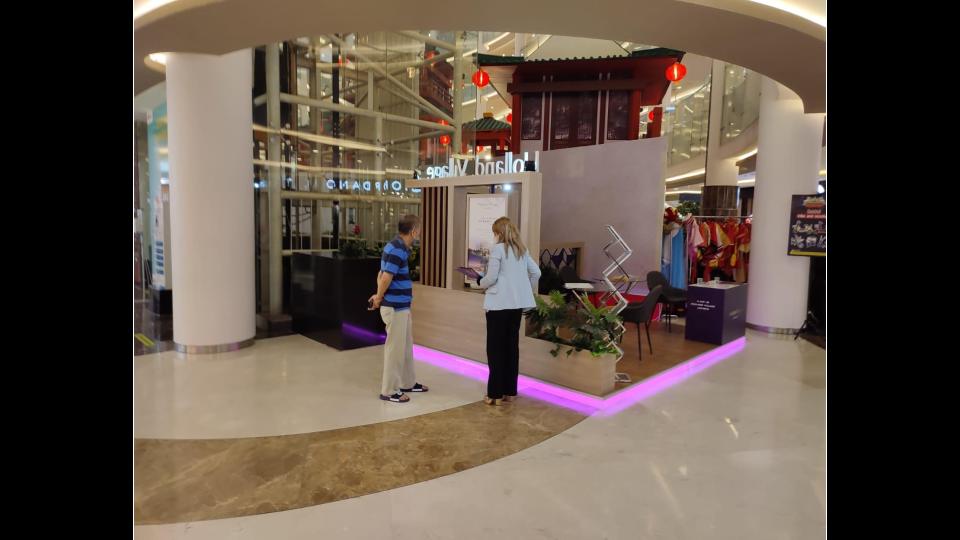 Apartemen Holland Village Mall Exhibition
